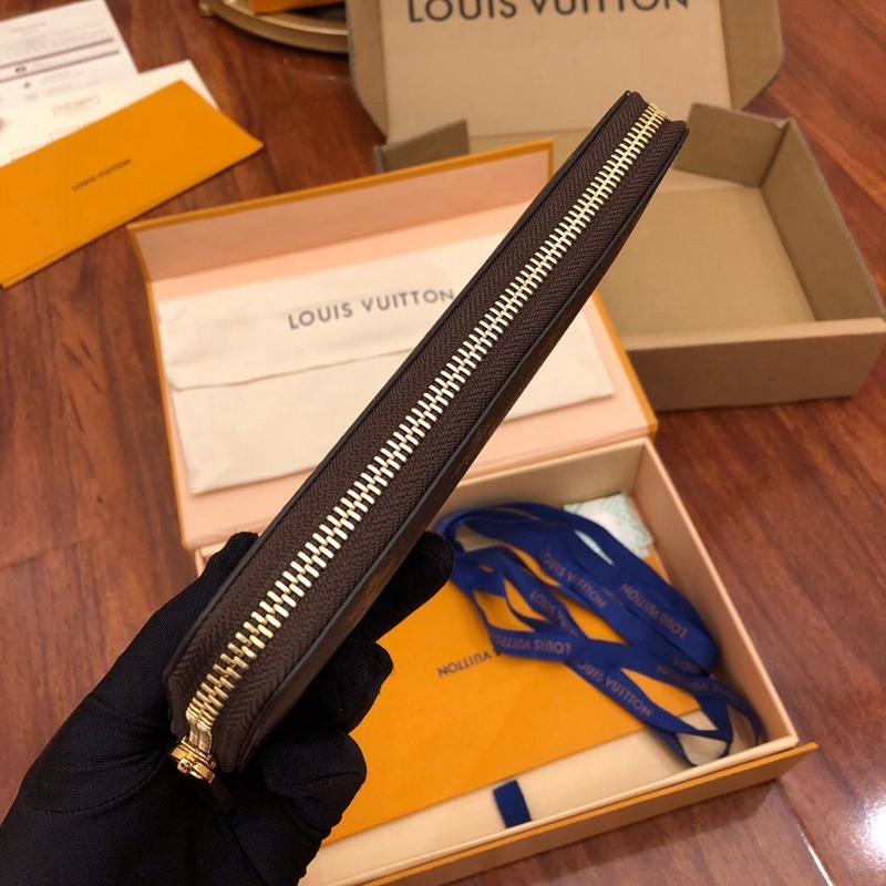 M42616 拉鏈錢包 棕色_6