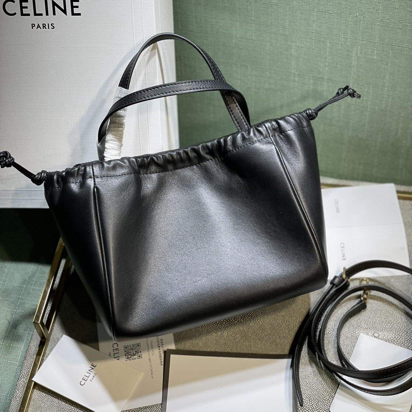 Celin Mini CUIR CABAS牛皮革抽繩包  黑色_4