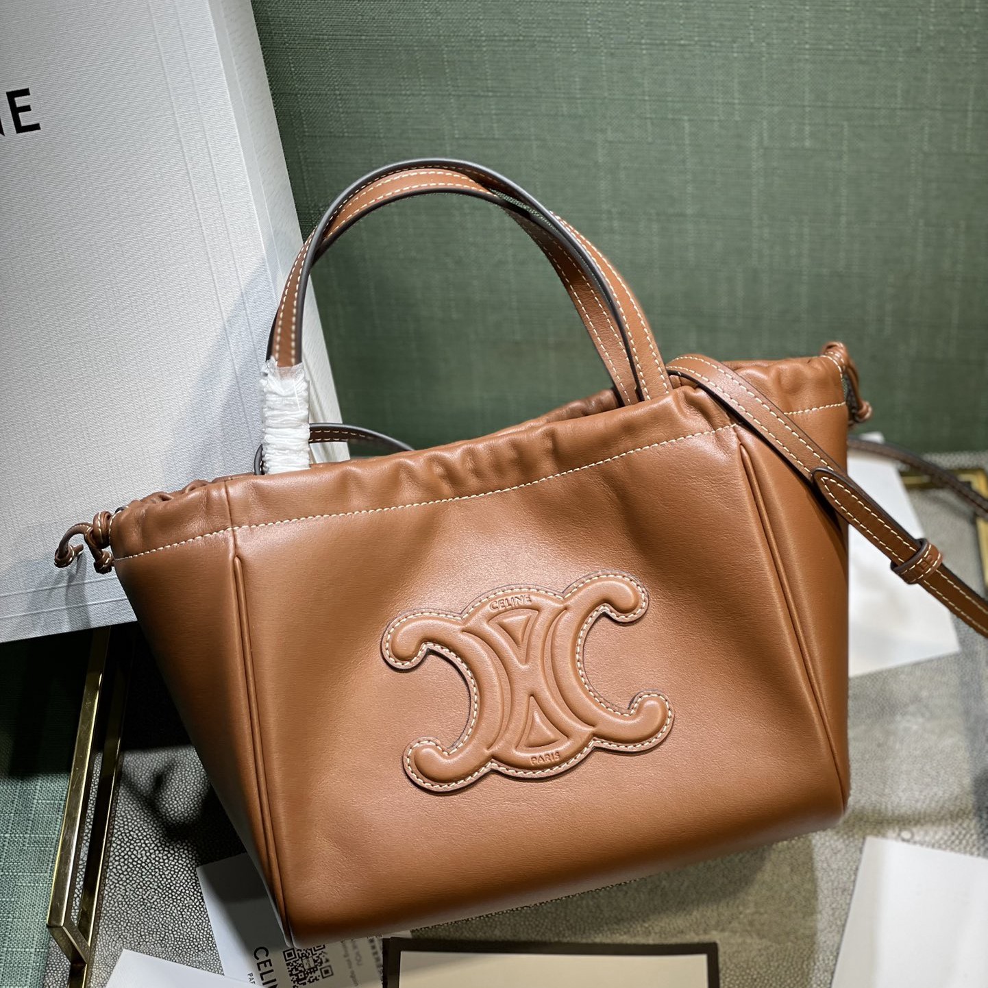 Celin Mini CUIR CABAS牛皮革抽繩包  棕色_1