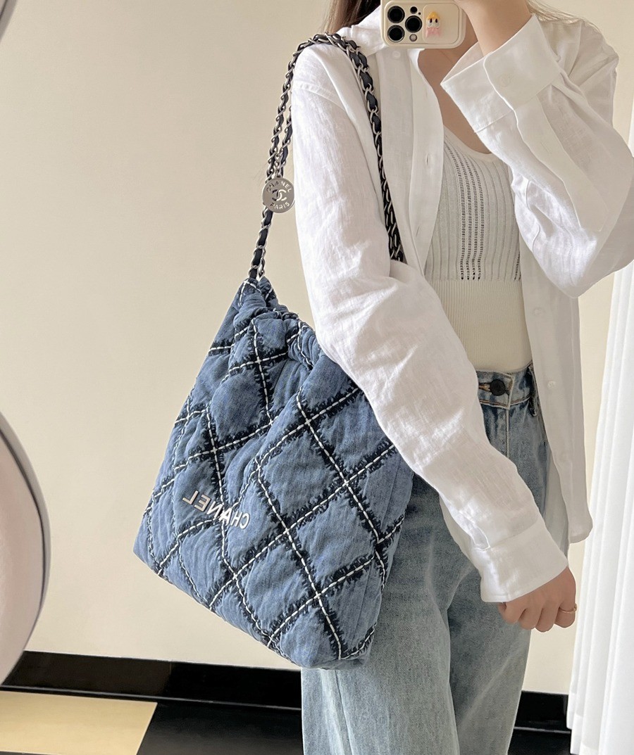 24P 春夏22Bag 丹寧牛仔 經典菱格絎縫做舊 中號_7