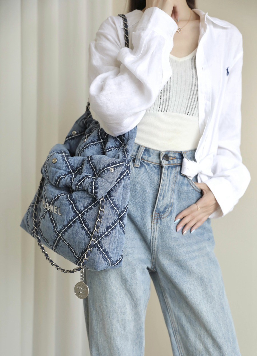 24P 春夏22Bag 丹寧牛仔 經典菱格絎縫做舊 中號_9