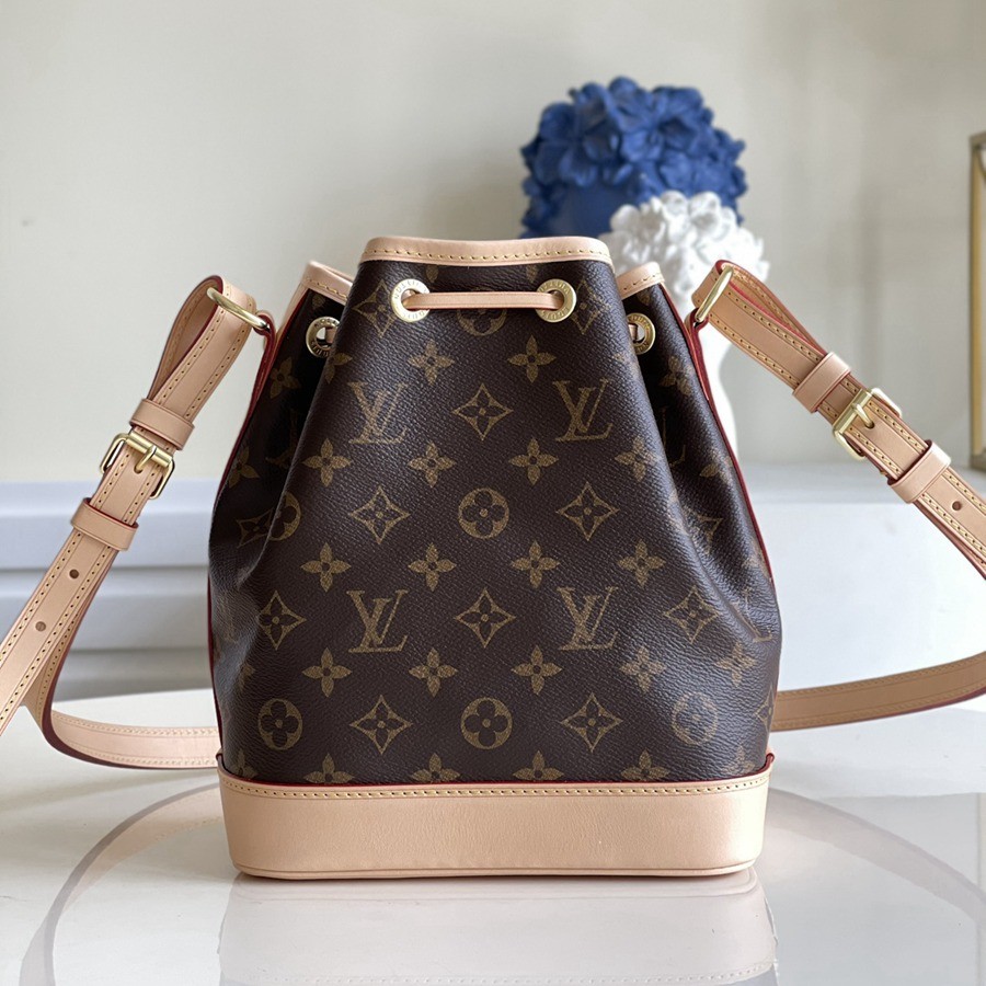 M40817 NOE BB 水桶包_3