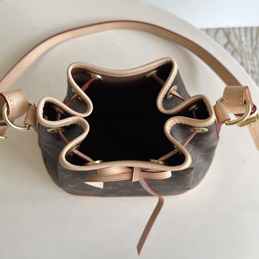 M40817 NOE BB 水桶包_5