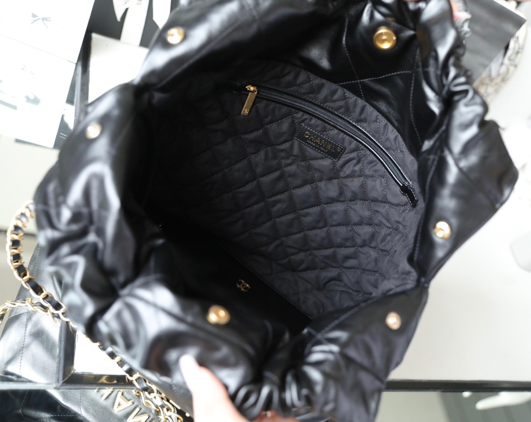 22Bag 大號 黑金亮面小牛皮_7