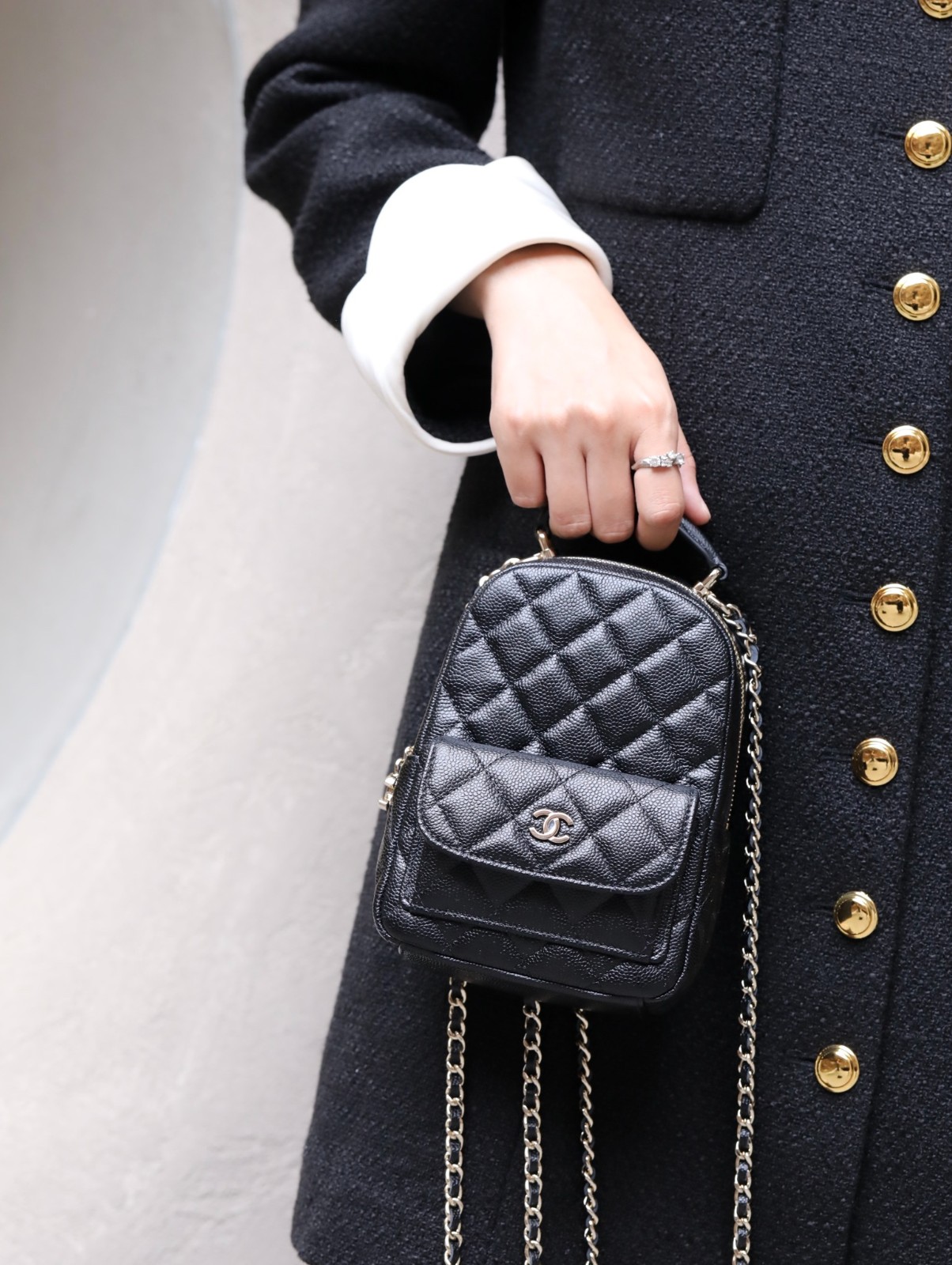 小香24C Mini雙肩背黑金_9