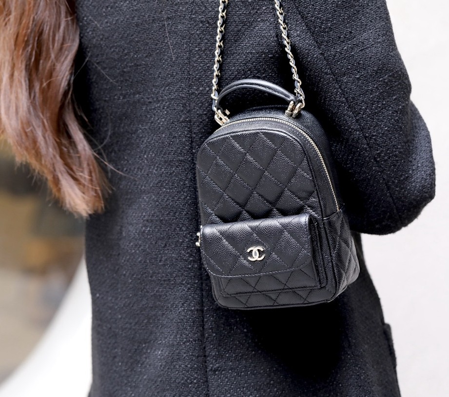 小香24C Mini雙肩背黑金_8