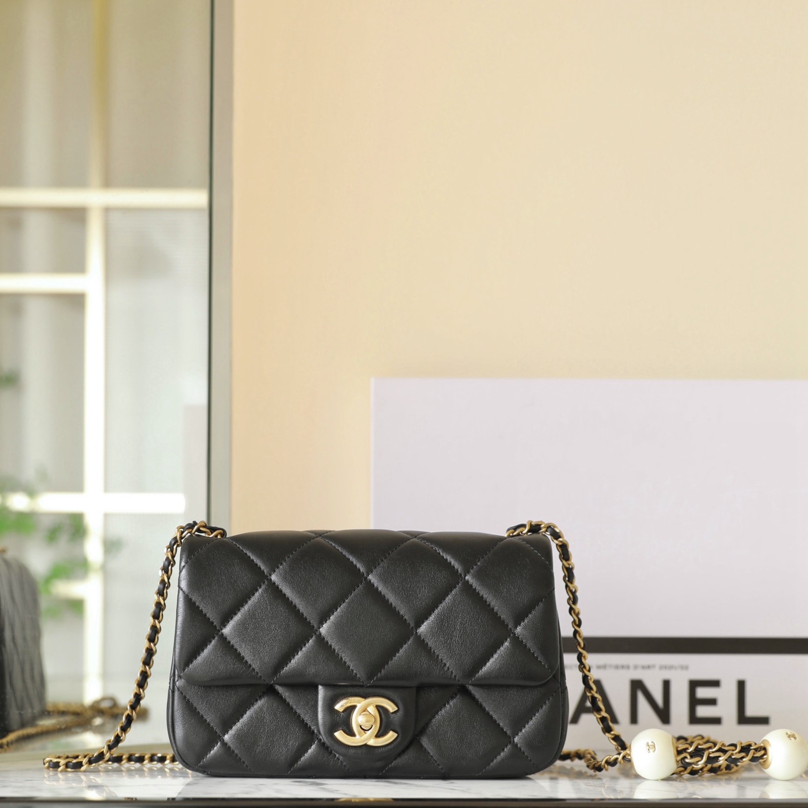 小香 CF雙珍珠大Mini羊皮 黑金_7