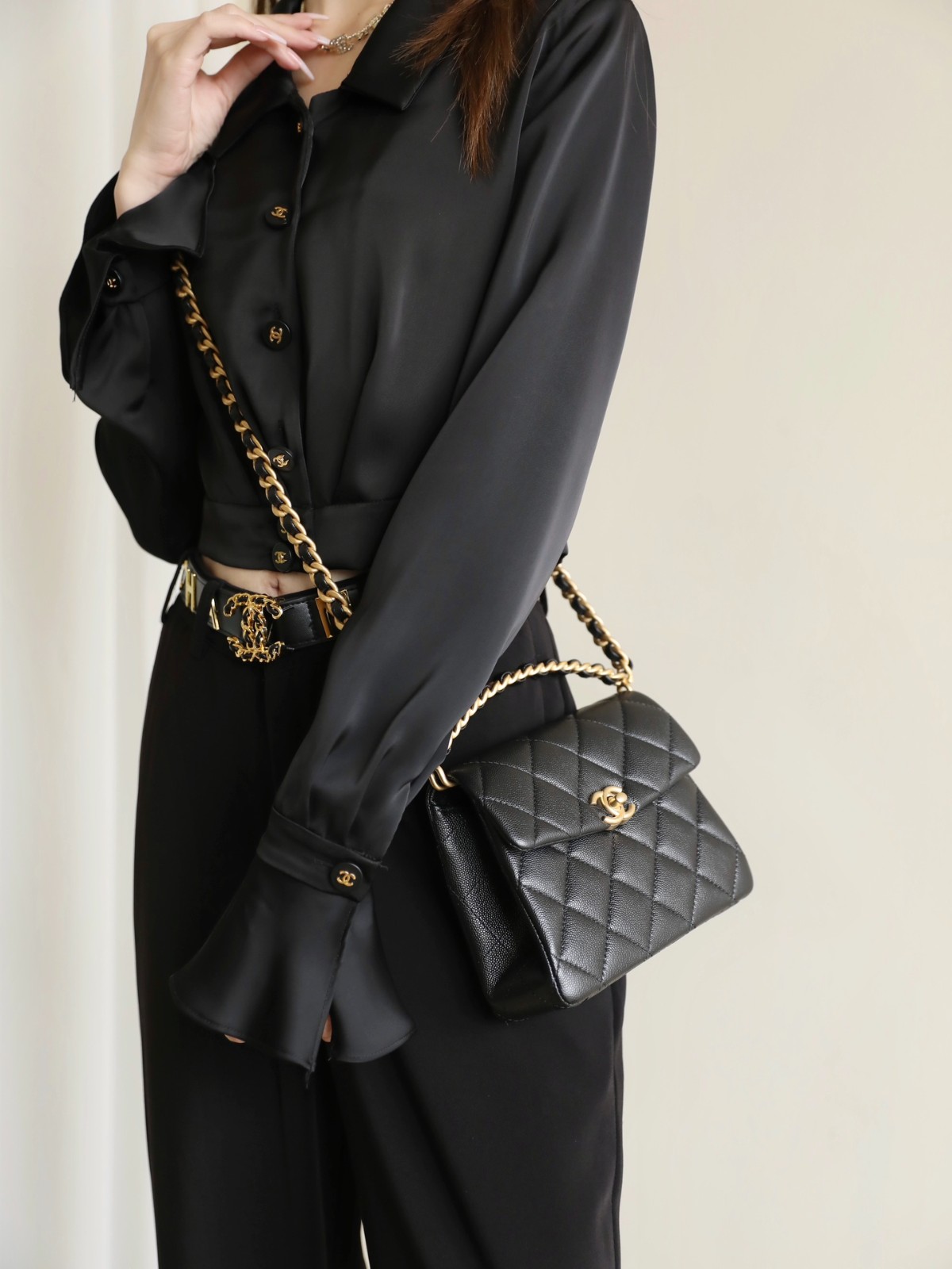24S春夏復古鏈條手提包黑色_9