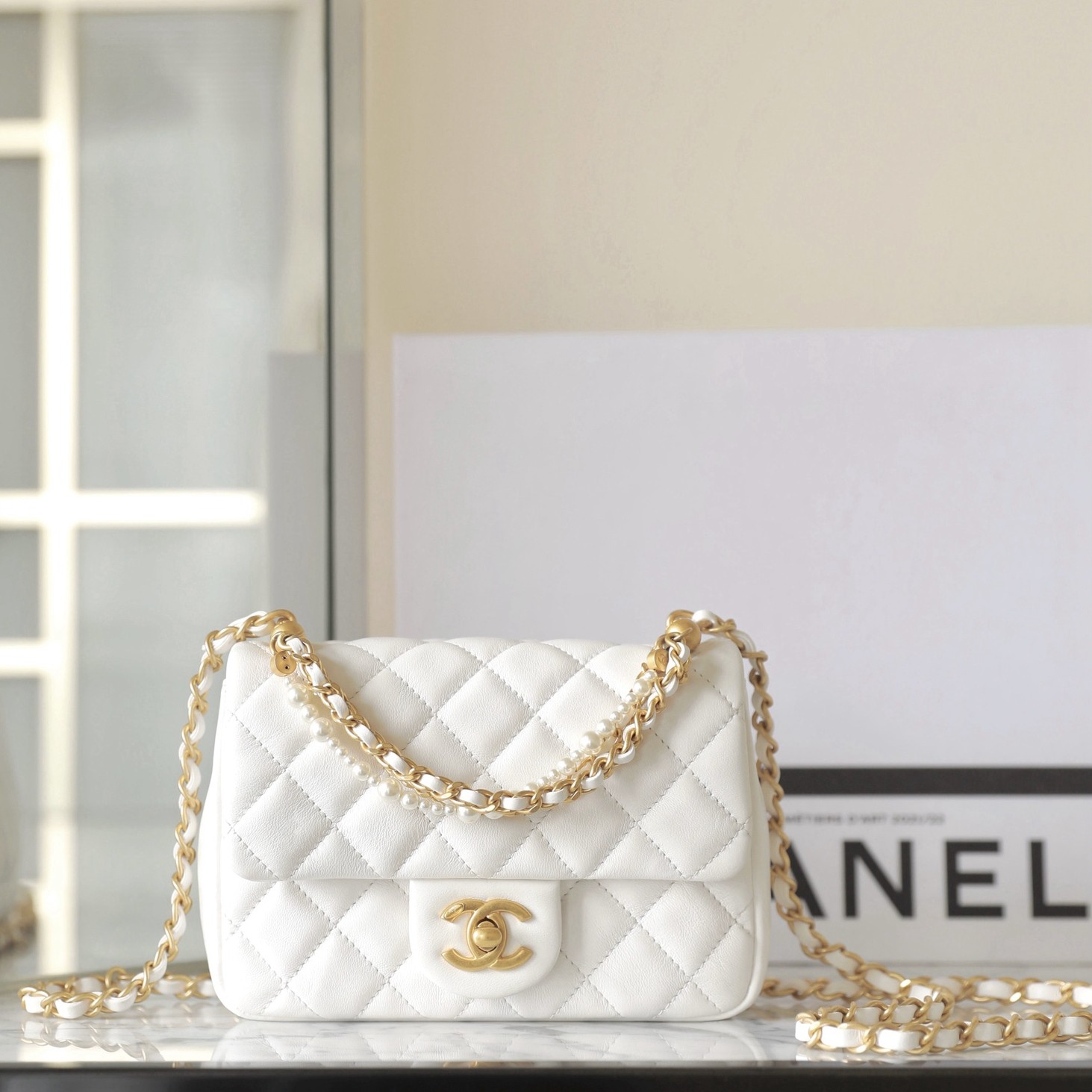 24P春夏珍珠鏈條口蓋包 白色_1