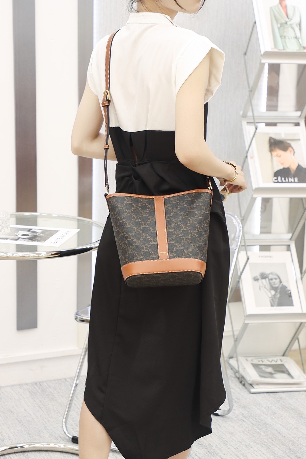 Triomphe 水桶包小號_2