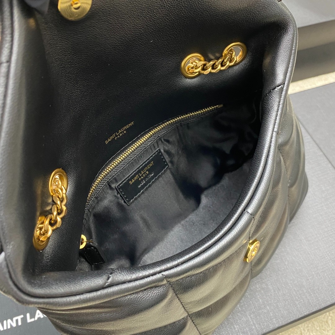 Loulou Puffer 迷你鏈條包羊皮 黑銀_6