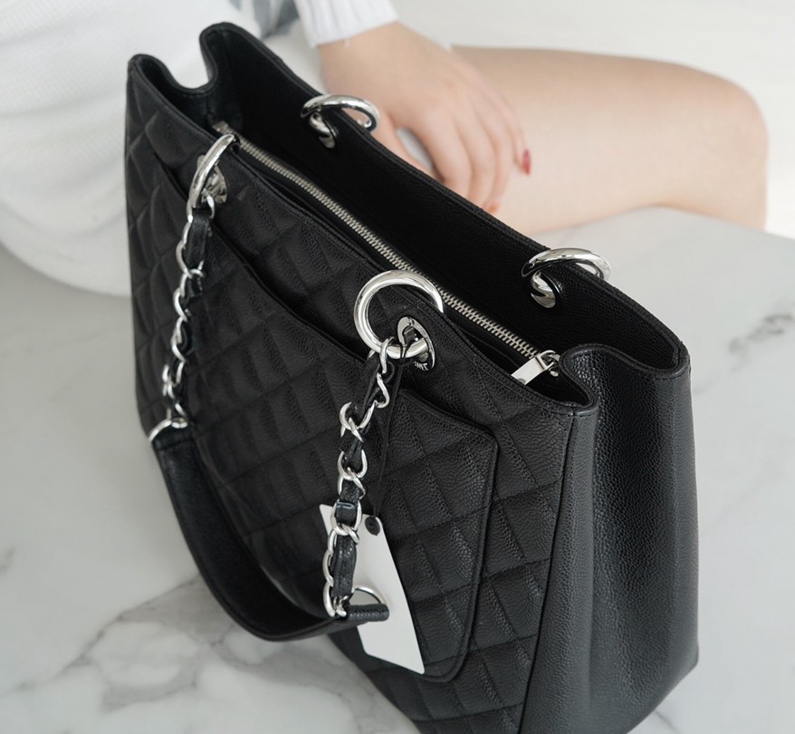 小香 GST 購物袋黑銀_5