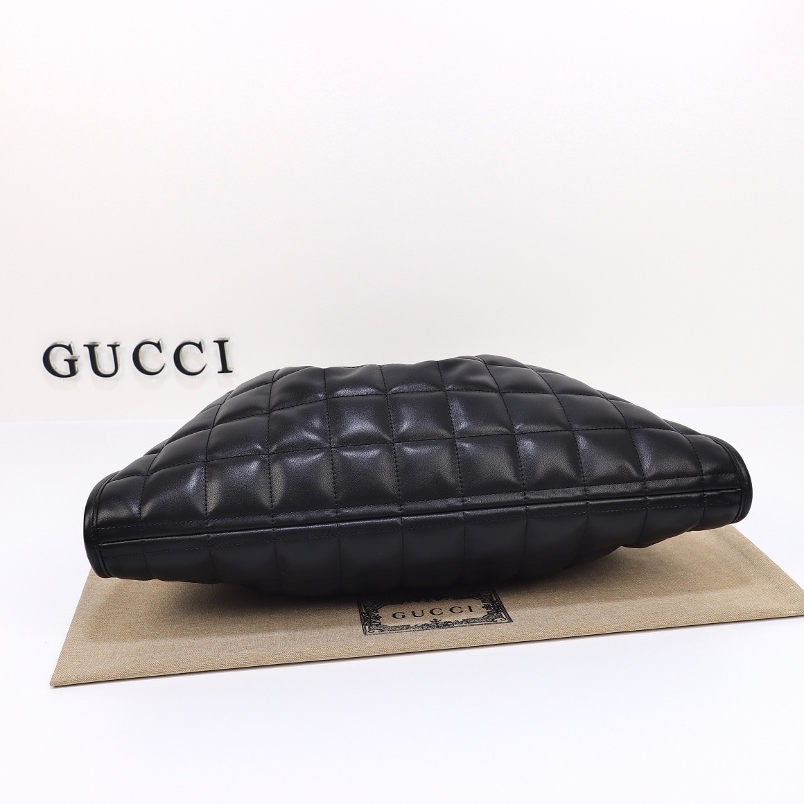 Deco系列中號絎縫托特包_5