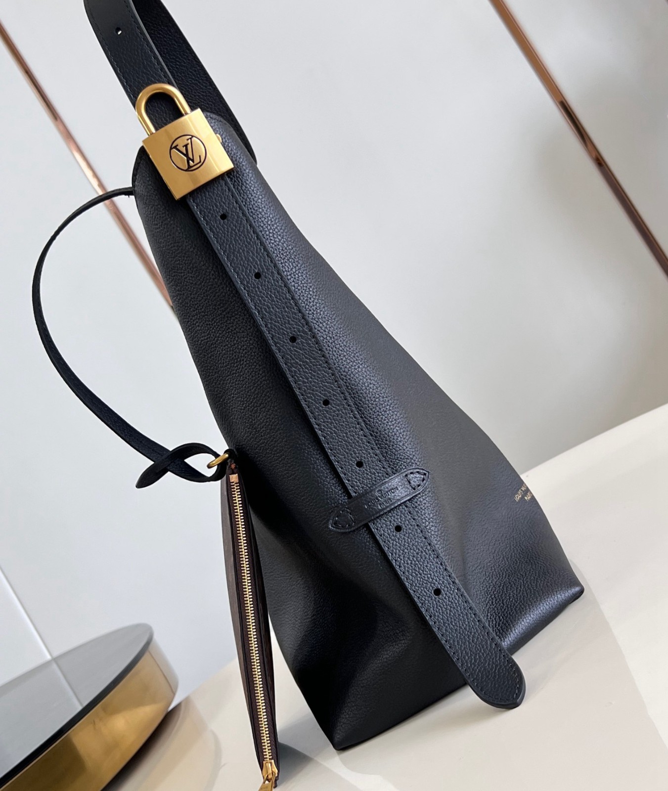 M24856 Low Key Hobo中號黑色_2