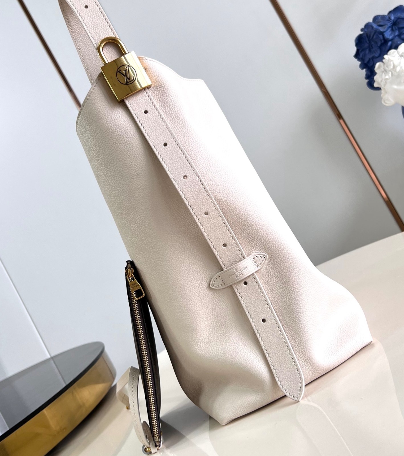 M24856 Low Key Hobo中號白色_2