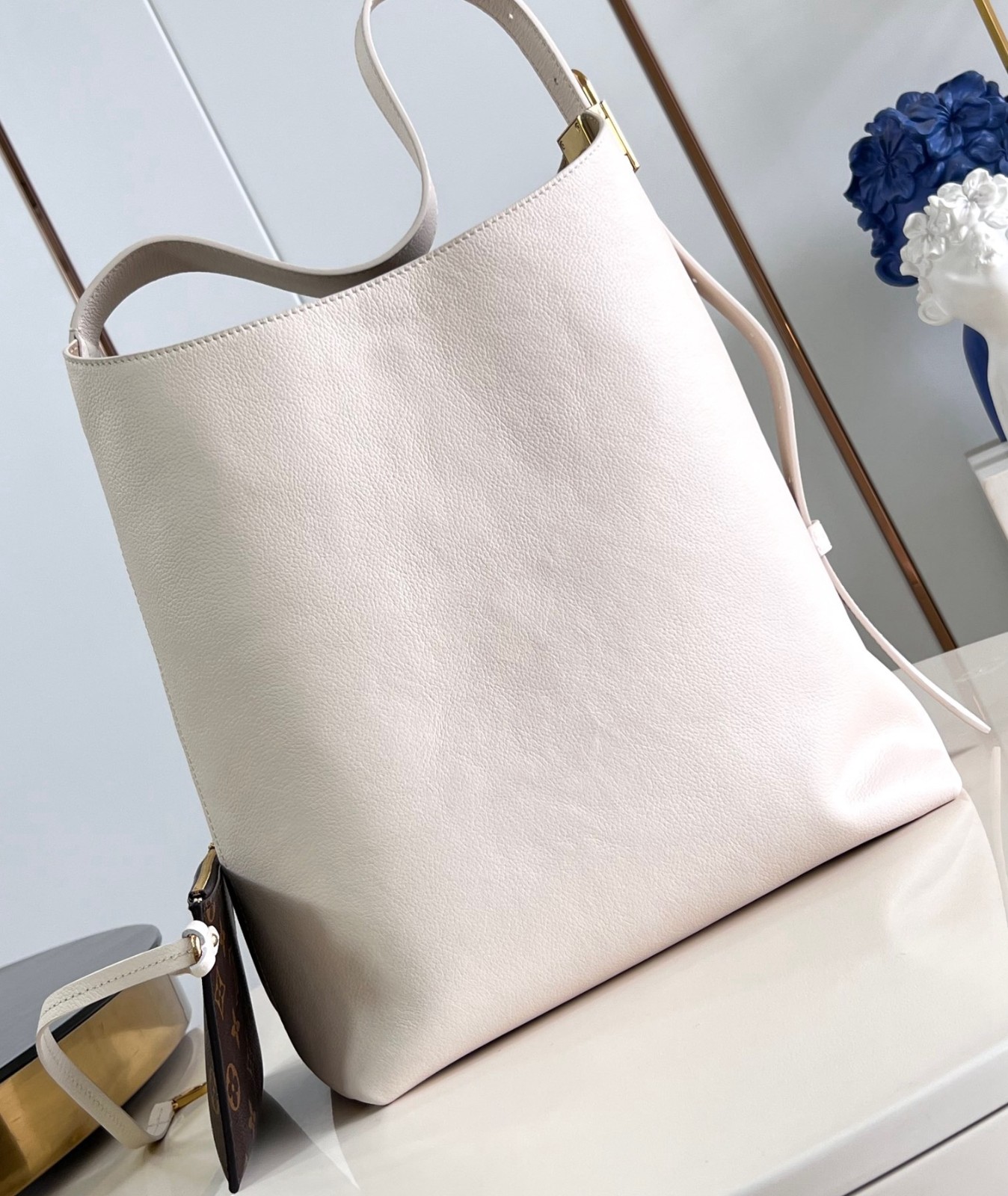 M24856 Low Key Hobo中號白色_4