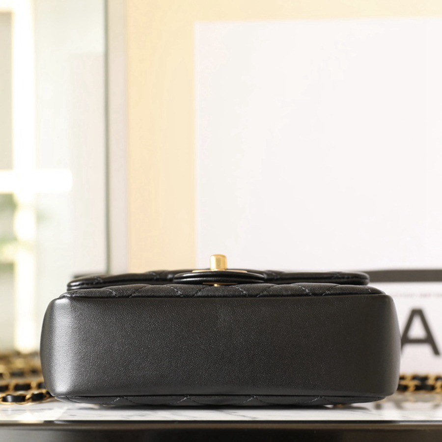 24P春夏 珍珠鏈條口蓋包 黑色_5