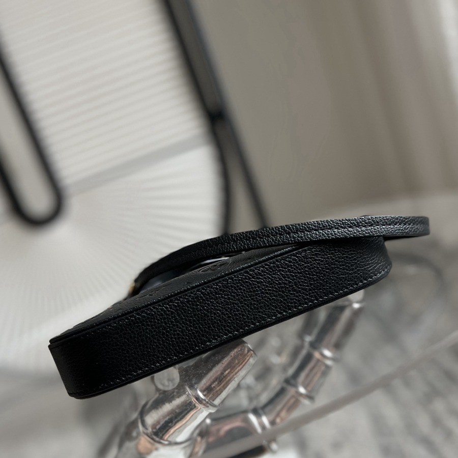 EASY POUCH ON STRAP 手袋M80349_3