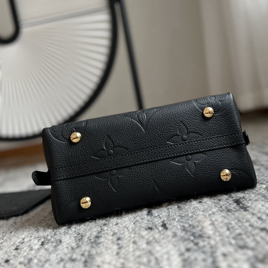 CarryAll PM 粒面壓花牛皮黑色 M46288_3