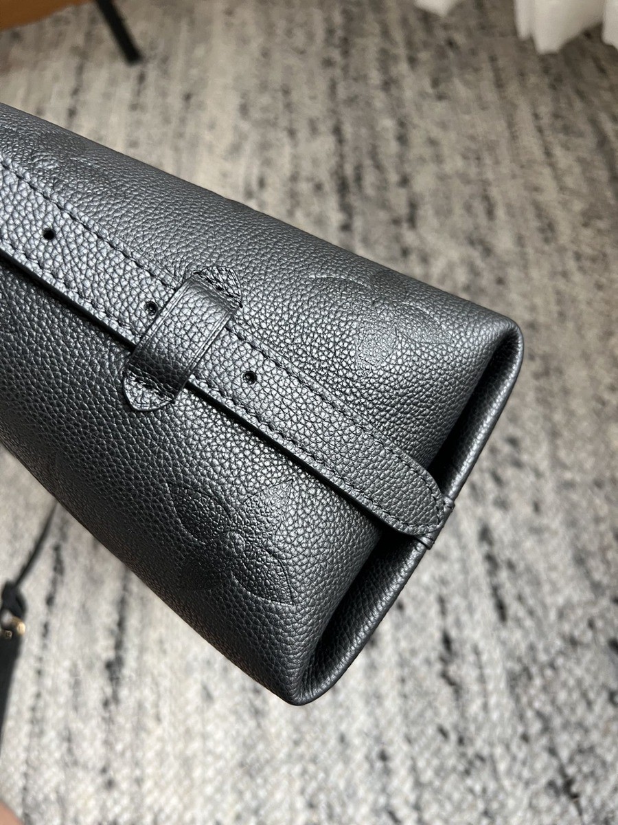 CarryAll PM 粒面壓花牛皮黑色 M46288_6