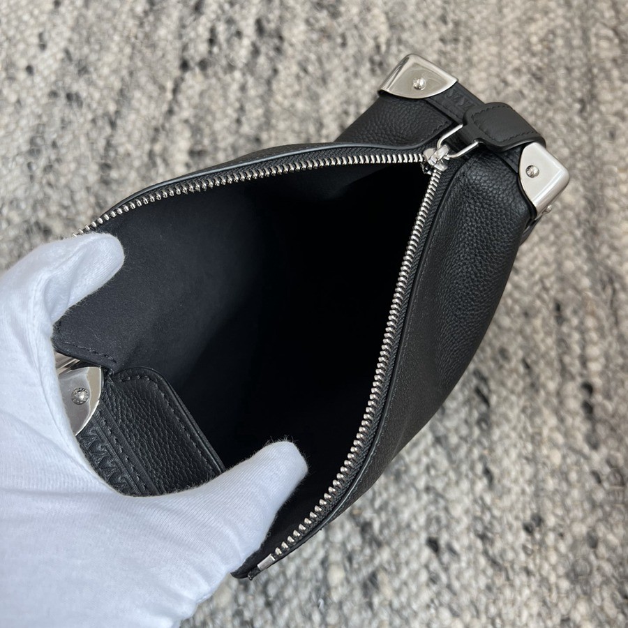 Side Trunk 小號手袋 M25160_5