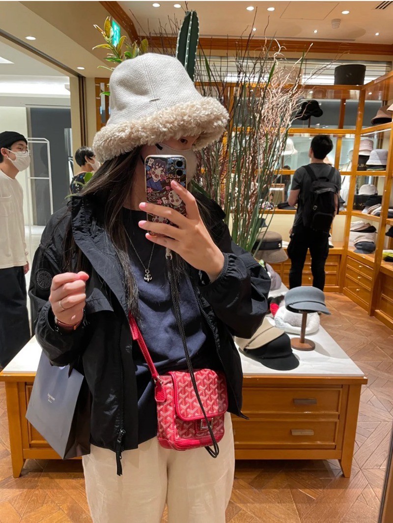 Beluga Mini斜背包_9