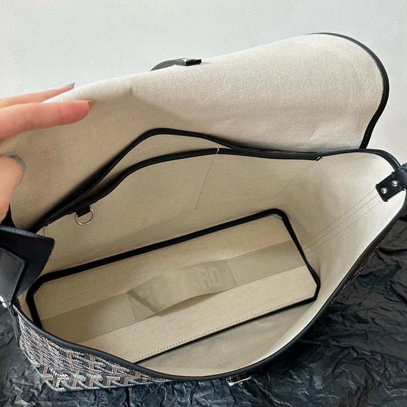 男士大郵差 公事包_7