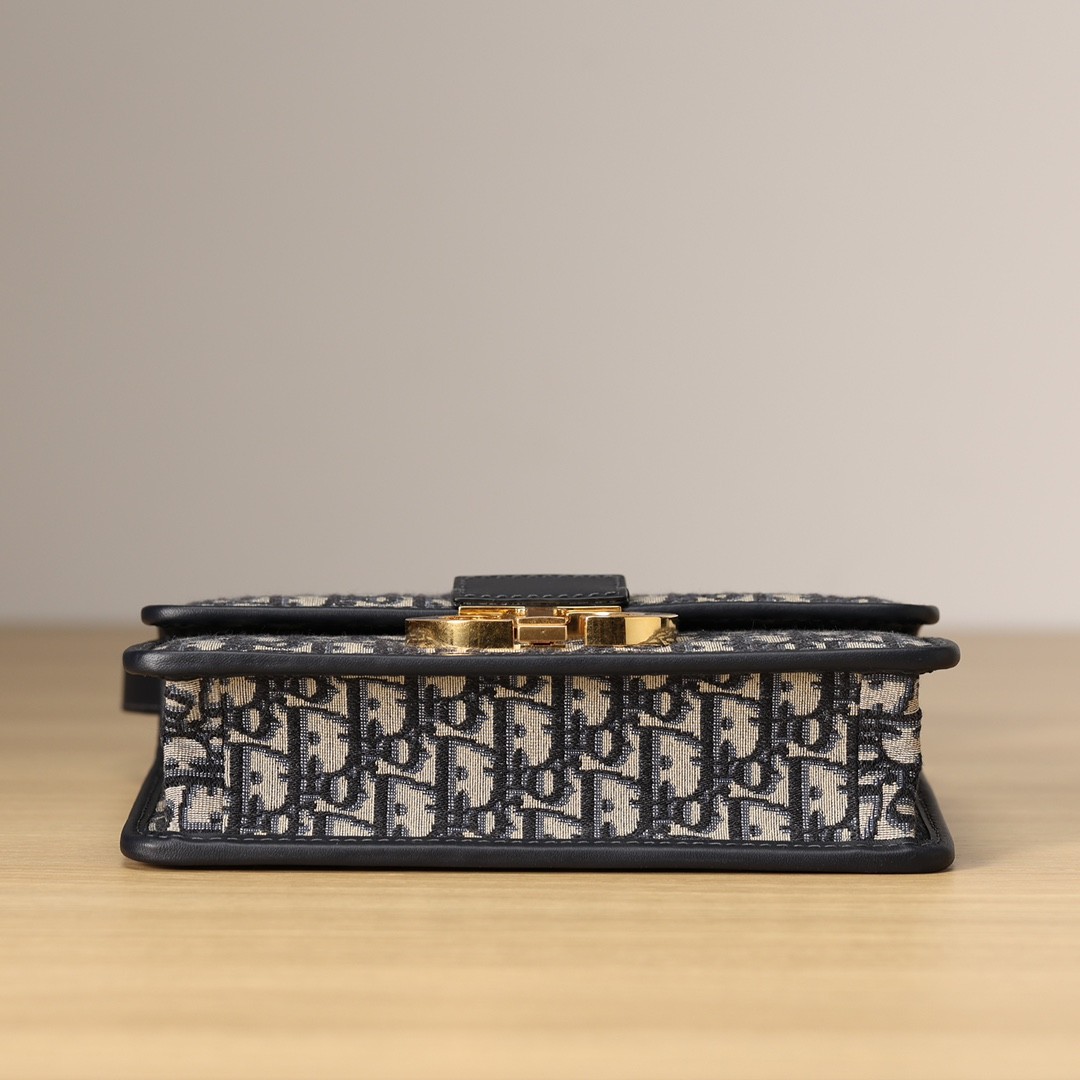 30 Montaigne 蒙田 藍色 Oblique 印花_5