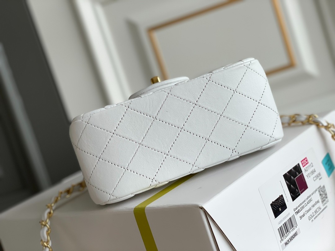 CF 經典款 方胖子 小羊皮 白色_4