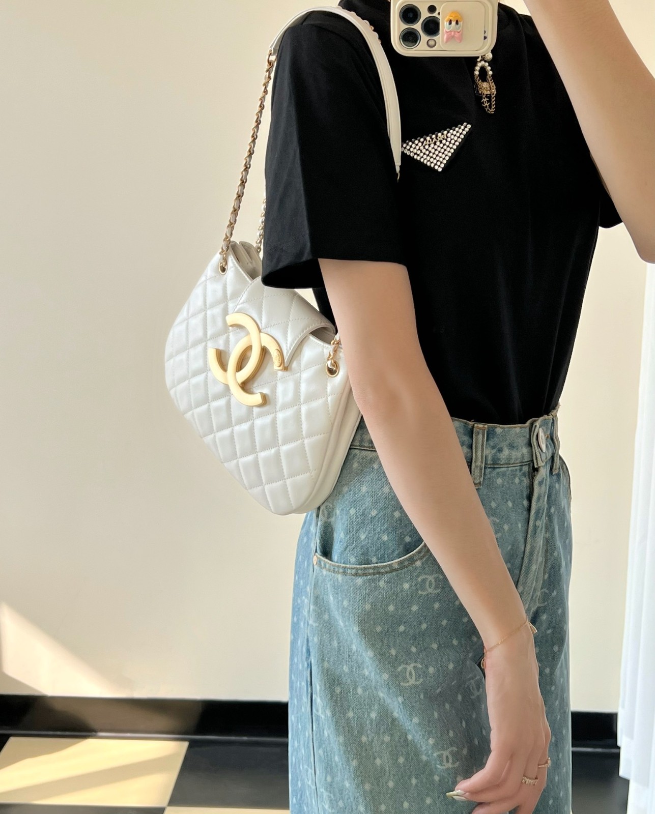 24C 大Logo圓挎包 白色大號_7