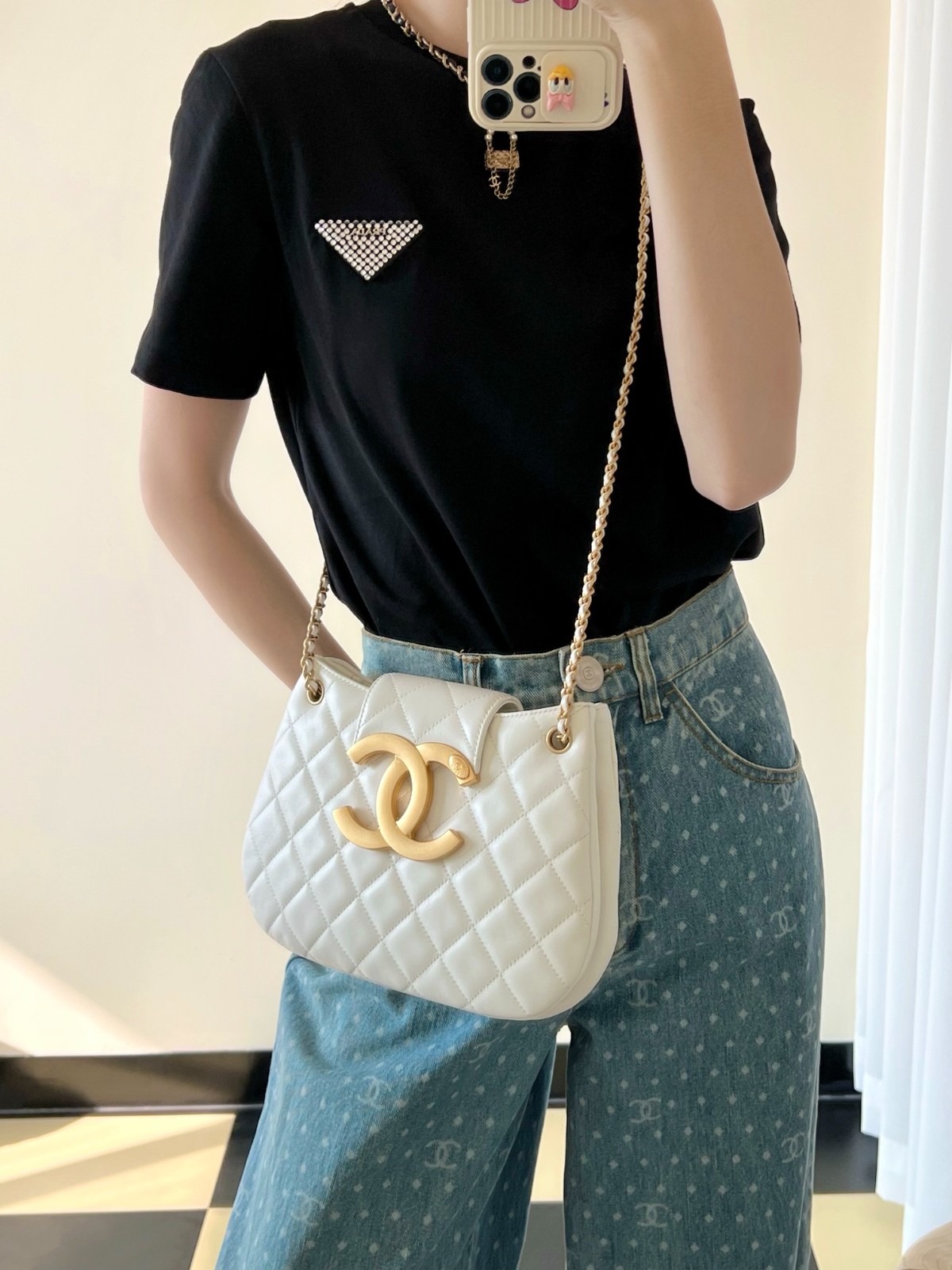 24C 大Logo圓挎包 白色大號_8