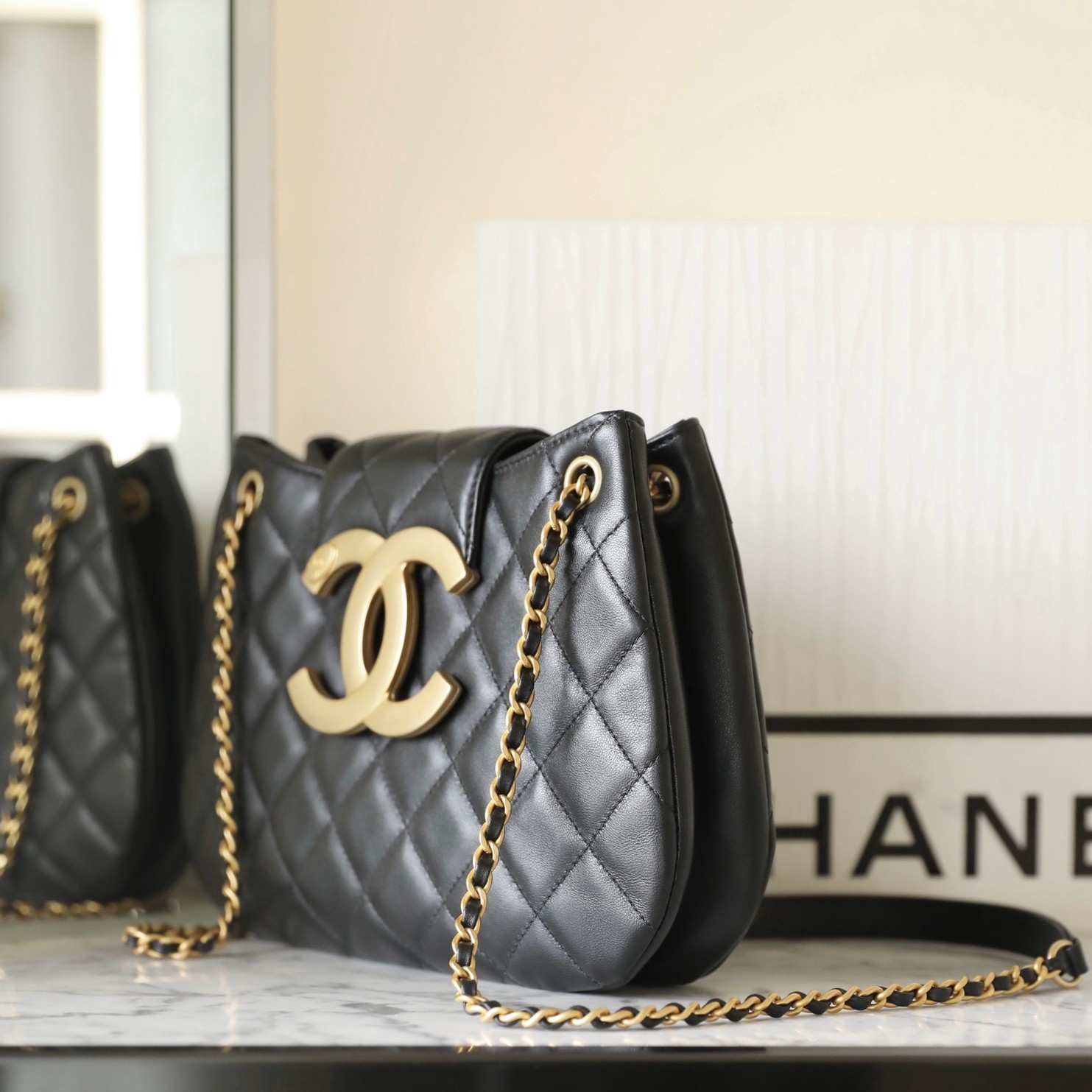 24C 大Logo圓挎包 黑色大號_2