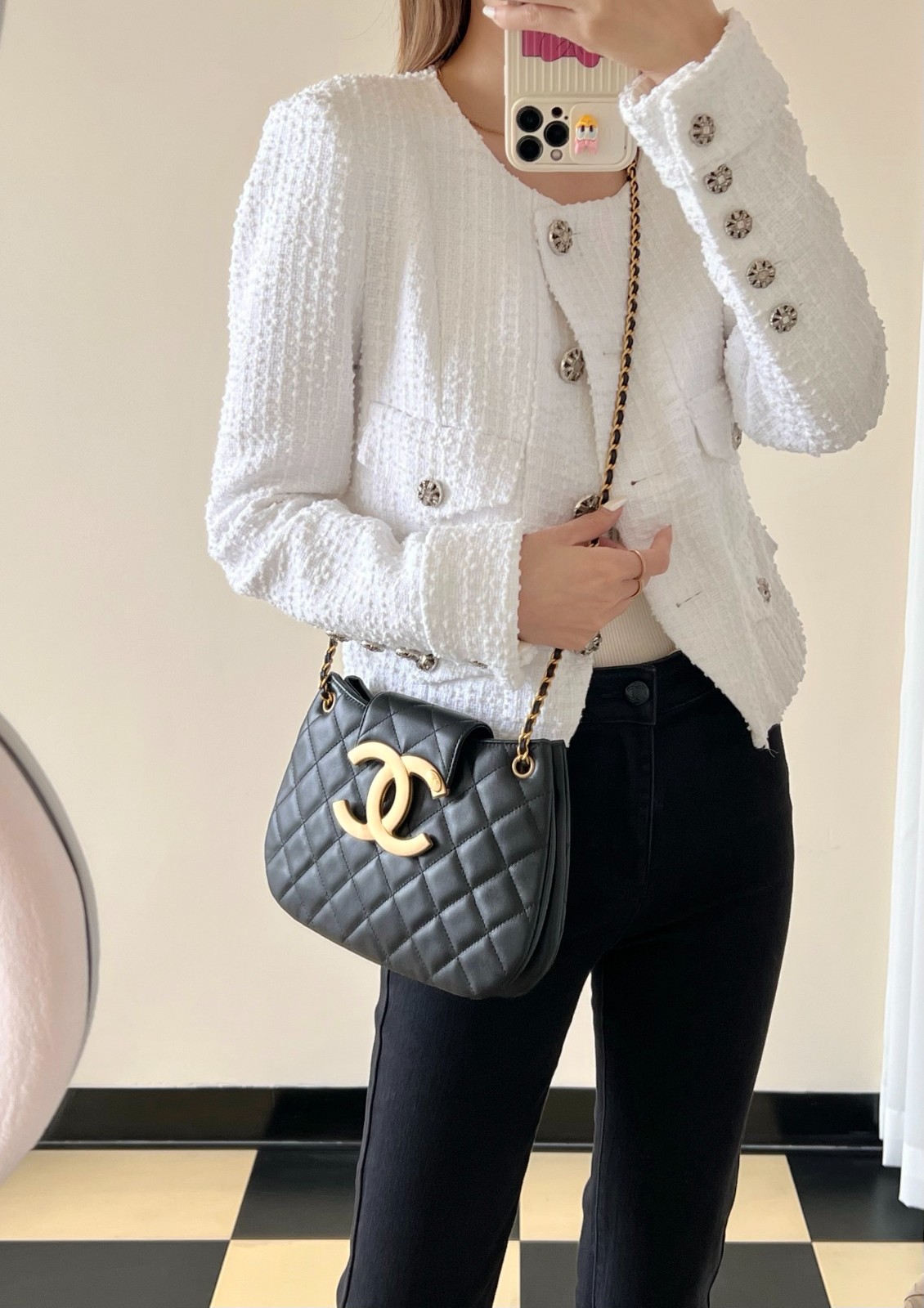 24C 大Logo圓挎包 黑色大號_7