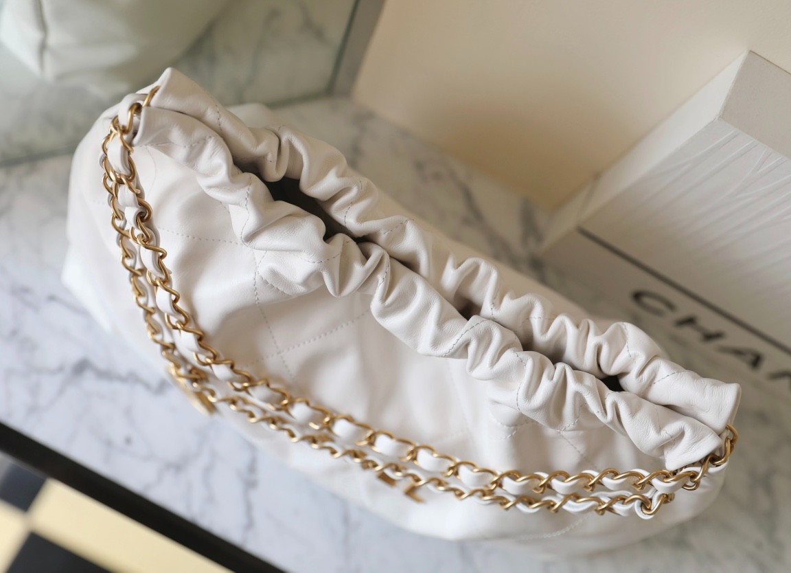 24C 橫款22Bag白色/金扣_4