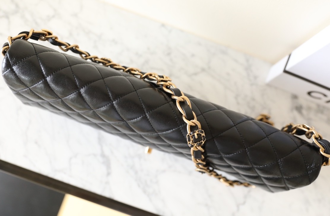 24A Maxi法棍手拿包 黑色_3