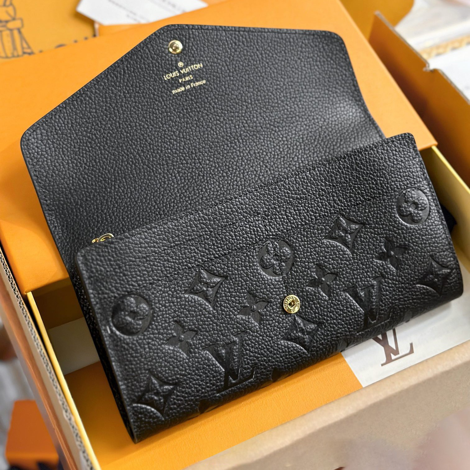 Sarah信封錢夾 黑色_3