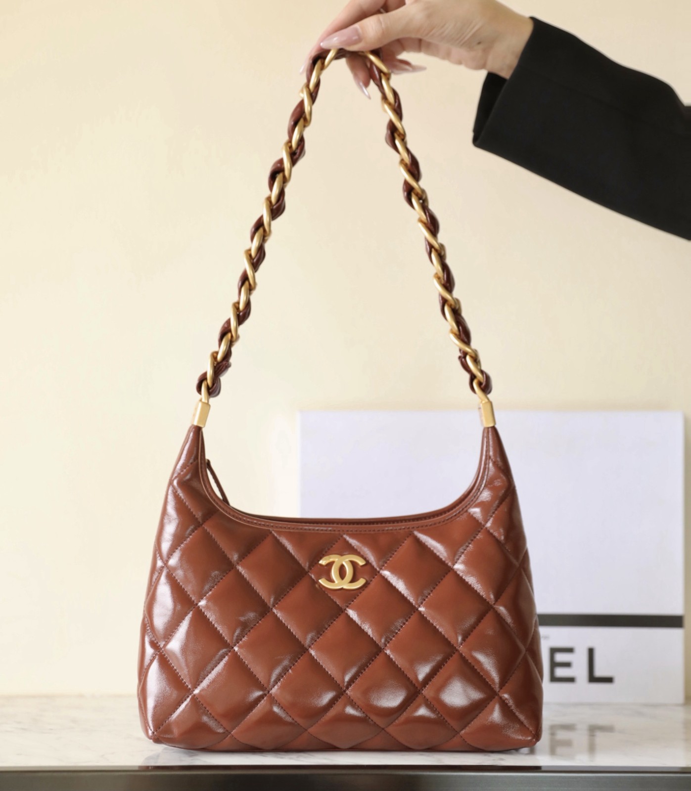 24A 流浪腋下包 中號焦糖色_5