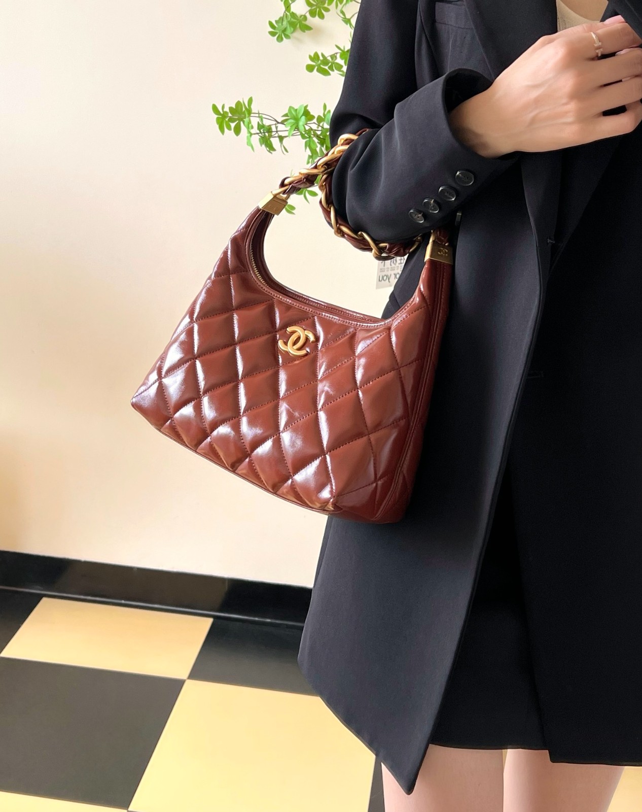 24A 流浪腋下包 中號焦糖色_7