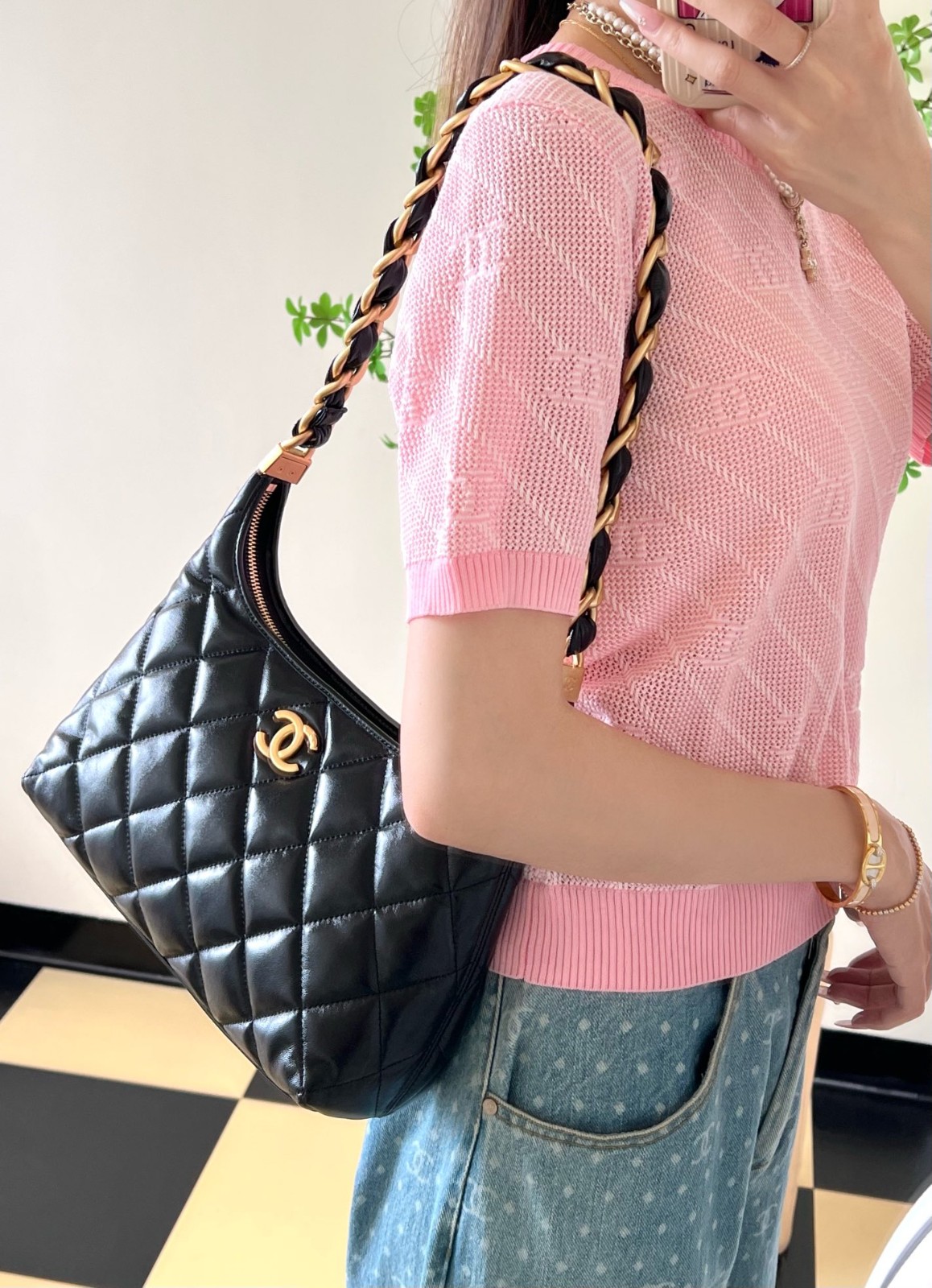 24A 流浪腋下包 中號黑色_11