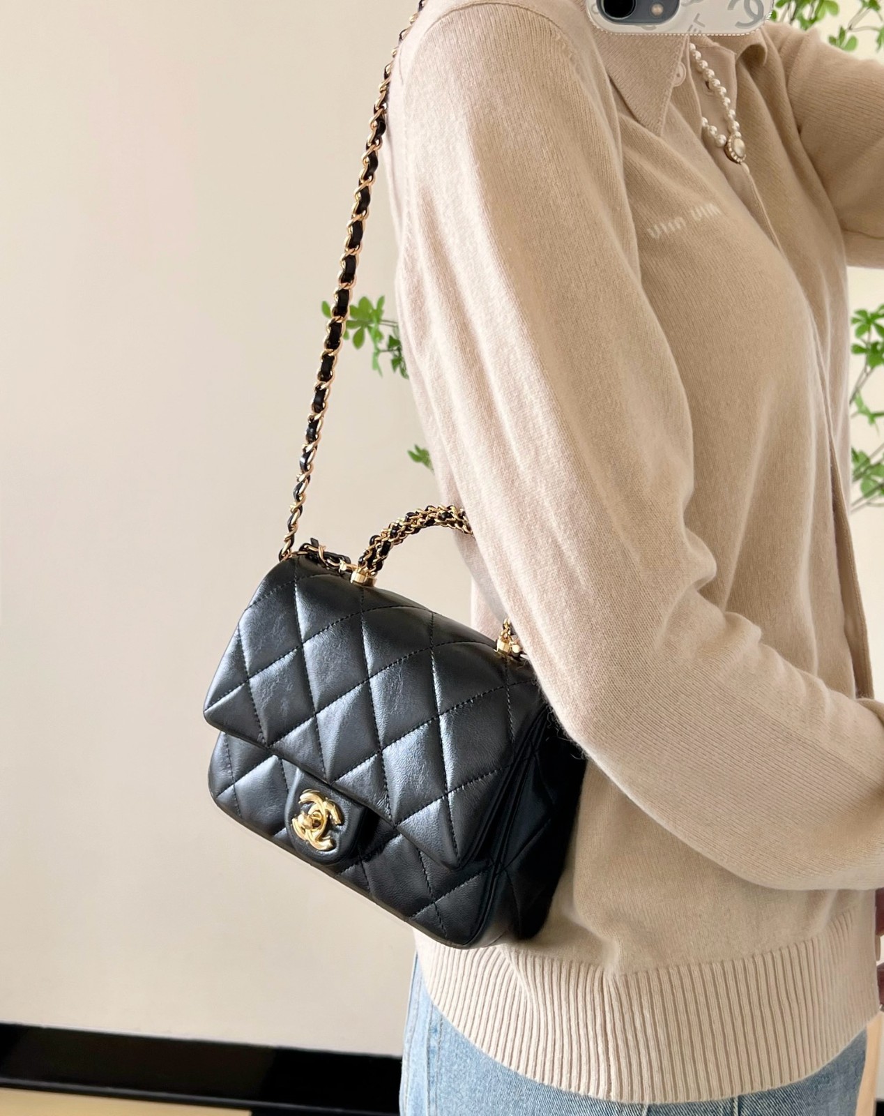 24B秋冬擰鏈手柄口蓋包小號黑色_9