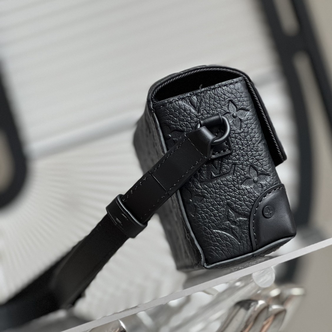 M81746 Steamer 迷你手袋_2