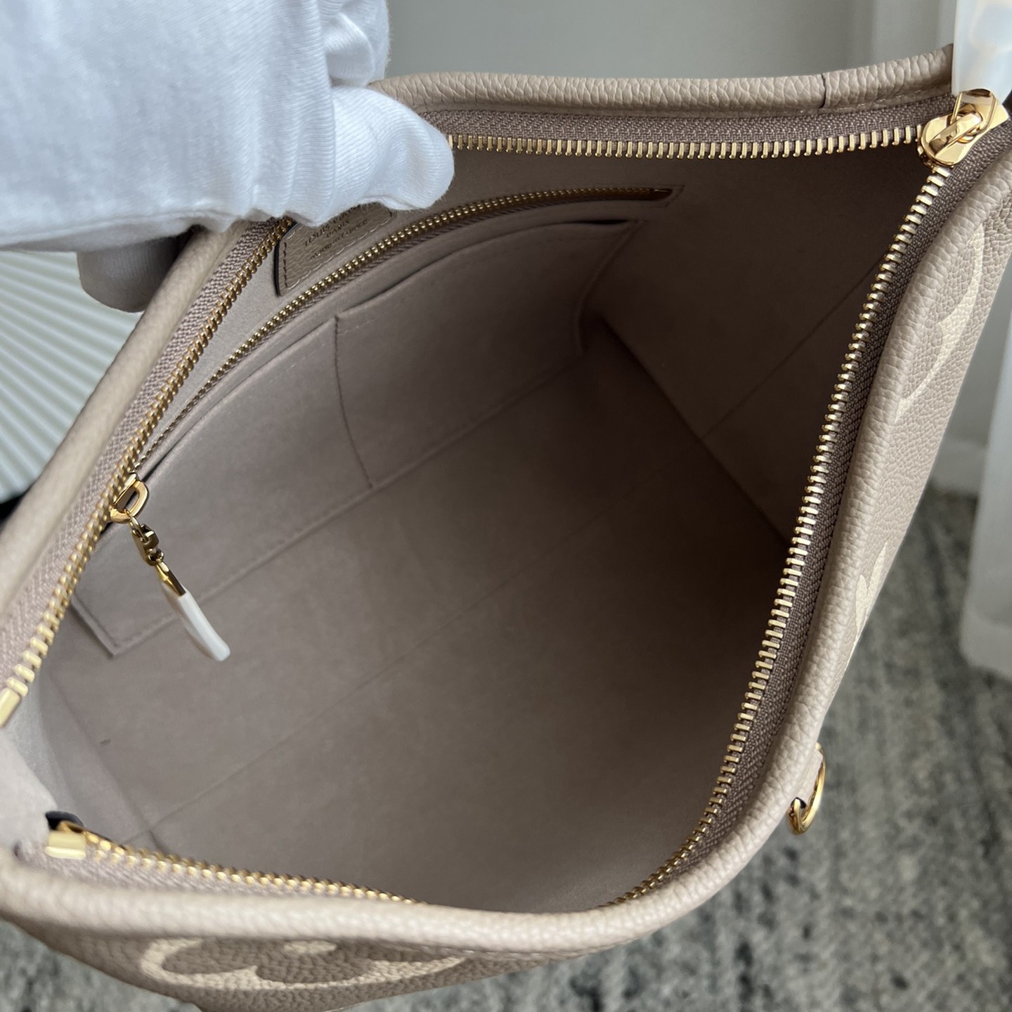 CarryAll 小號手袋 M47180_4