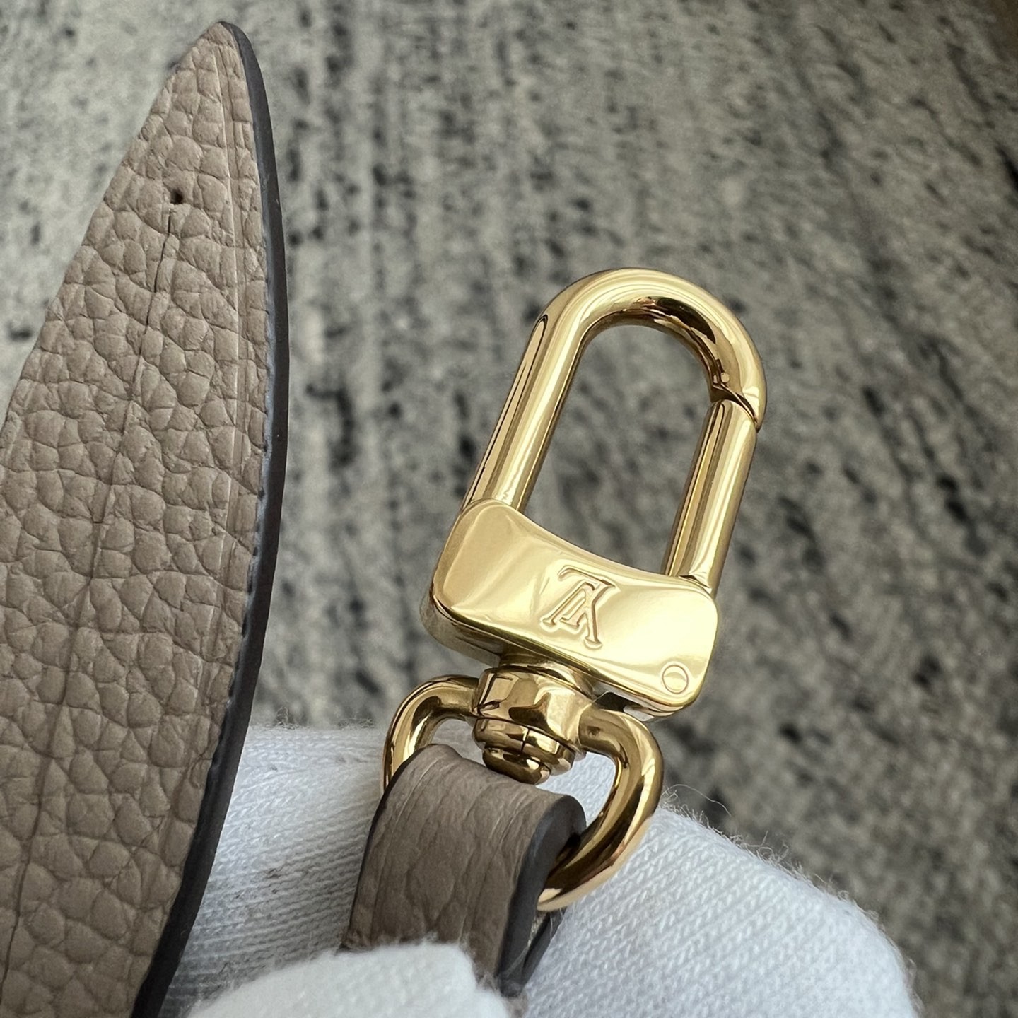 CarryAll 小號手袋 M47180_7