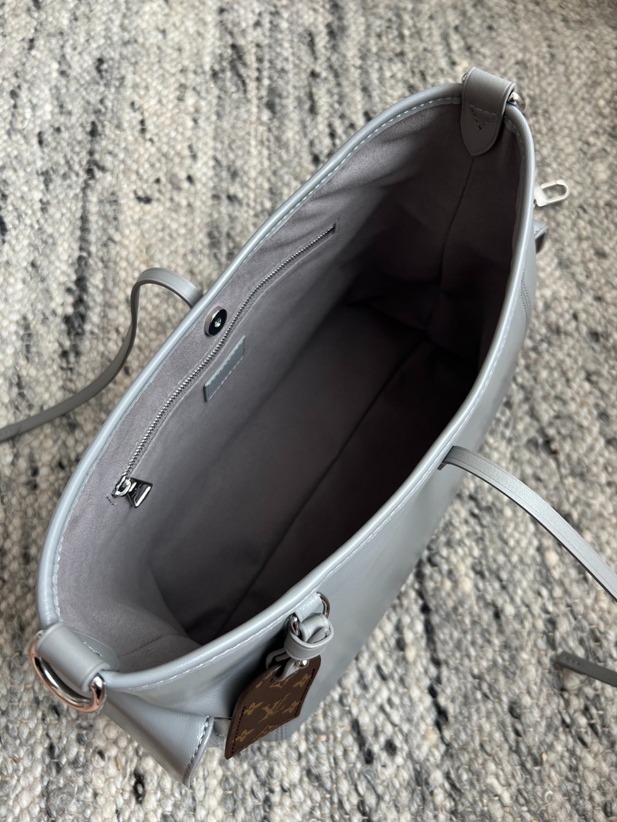 CarryAll Cargo 小號手袋 M12579_3