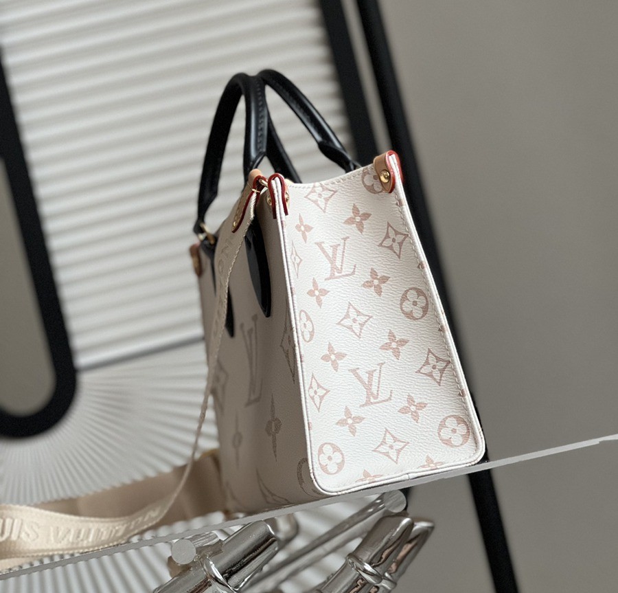 OnTheGo 小號手袋 M24533_5