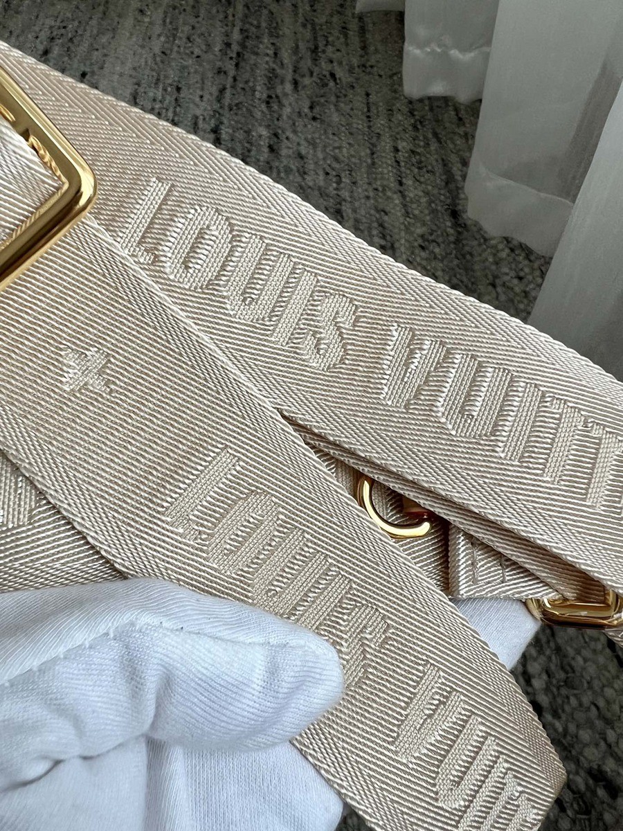 OnTheGo 小號手袋 M24533_10