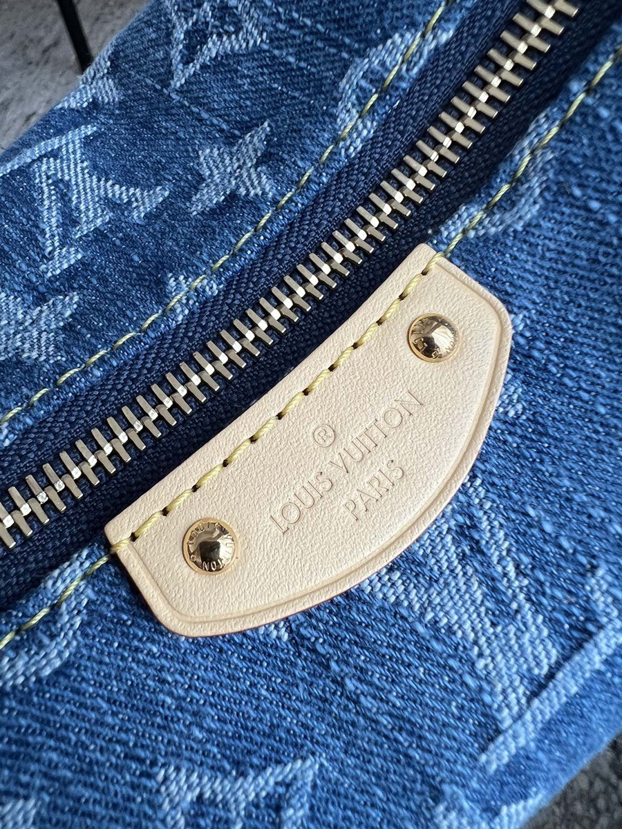 Hills Pochette手拿包 M82949_6