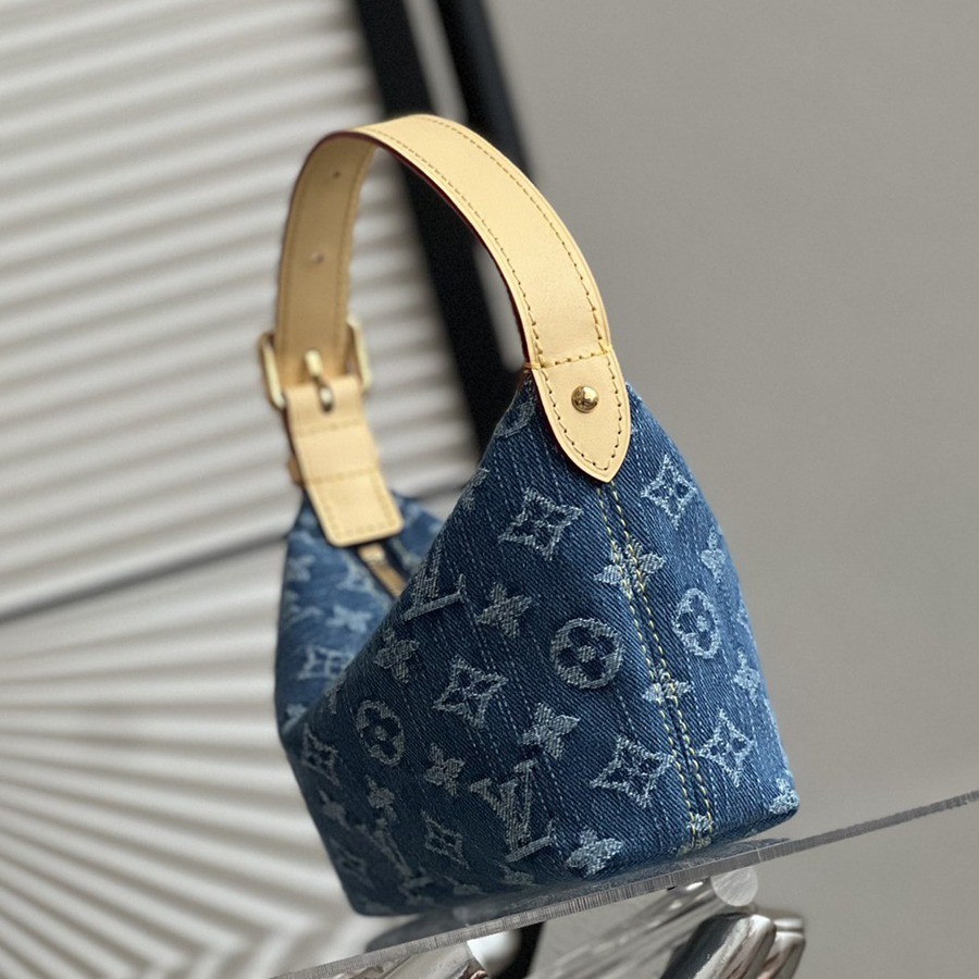 Hills Pochette手拿包 M82949_3