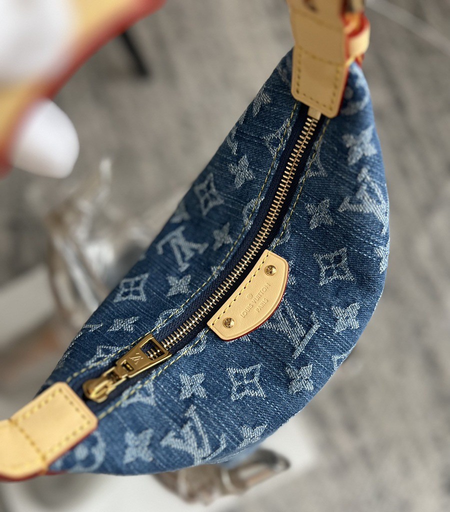 Hills Pochette手拿包 M82949_8