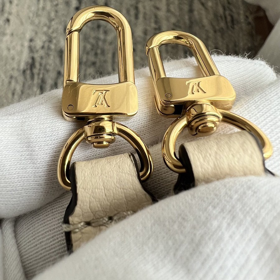 M82210 Wallet On Chain Ivy 手袋 奶白色_11